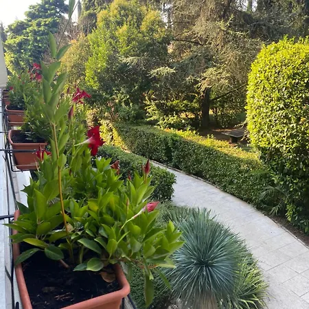 Claudia-al Vittoriale Lägenhet